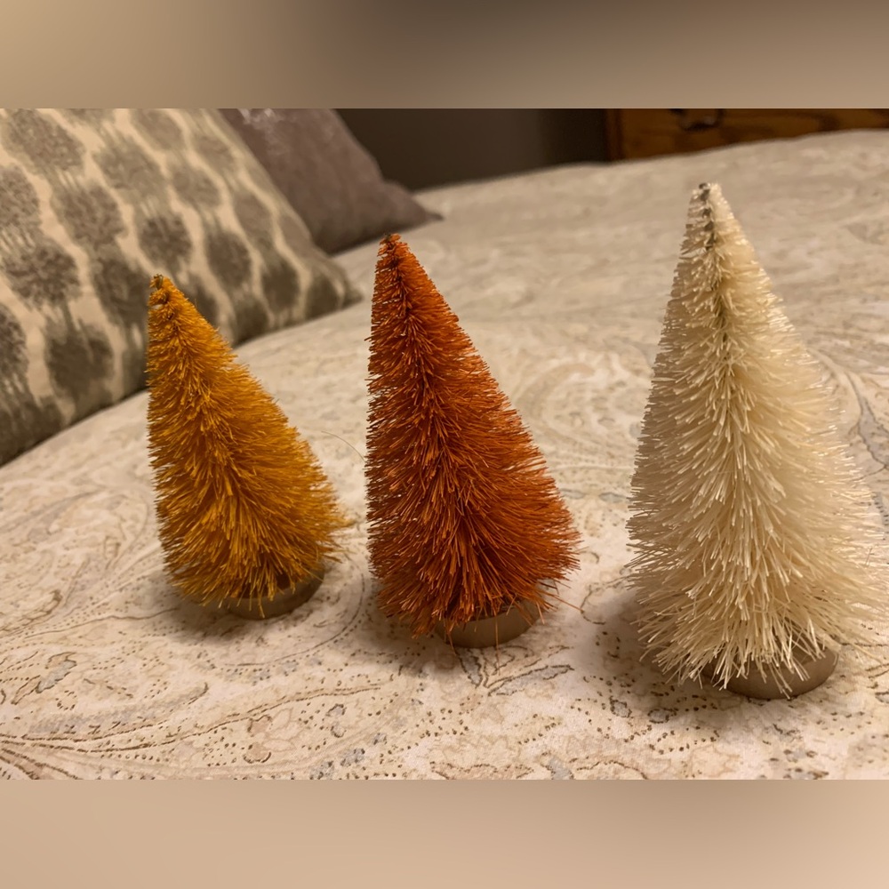 Primitives by Kathy Set 3 Autumn Small Bottle Brush Trees - Great Condition - Picture 3 of 6